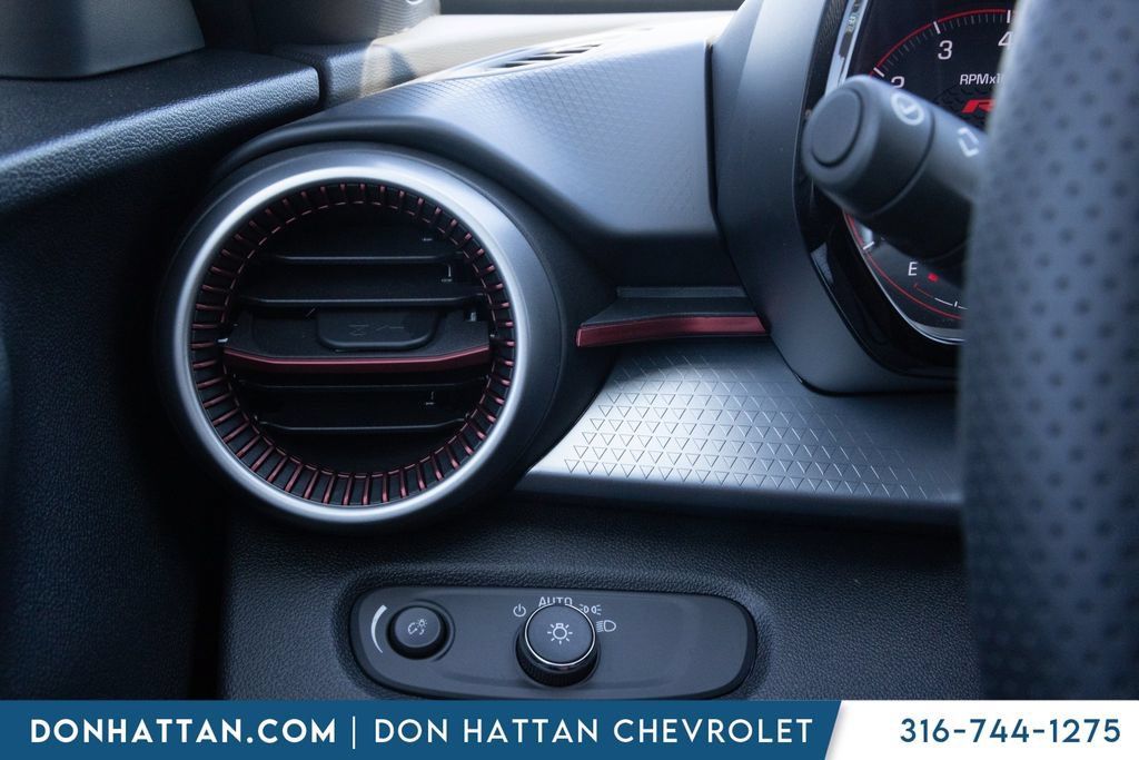 New 2026 Chevrolet Trax RS w/ Sunroof Package FWD image 14