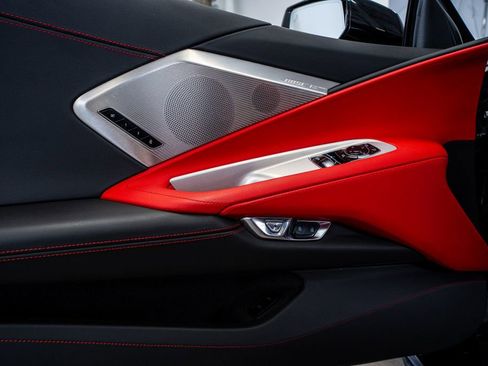 Used 2023 Chevrolet Corvette Stingray Preferred Cpe w/ Z51 Performance Package image 32