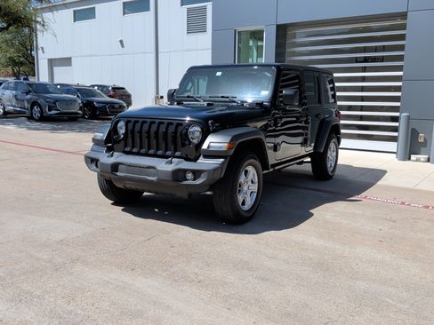 Used 2023 Jeep Wrangler Unlimited Sport AWD/4WD image 5