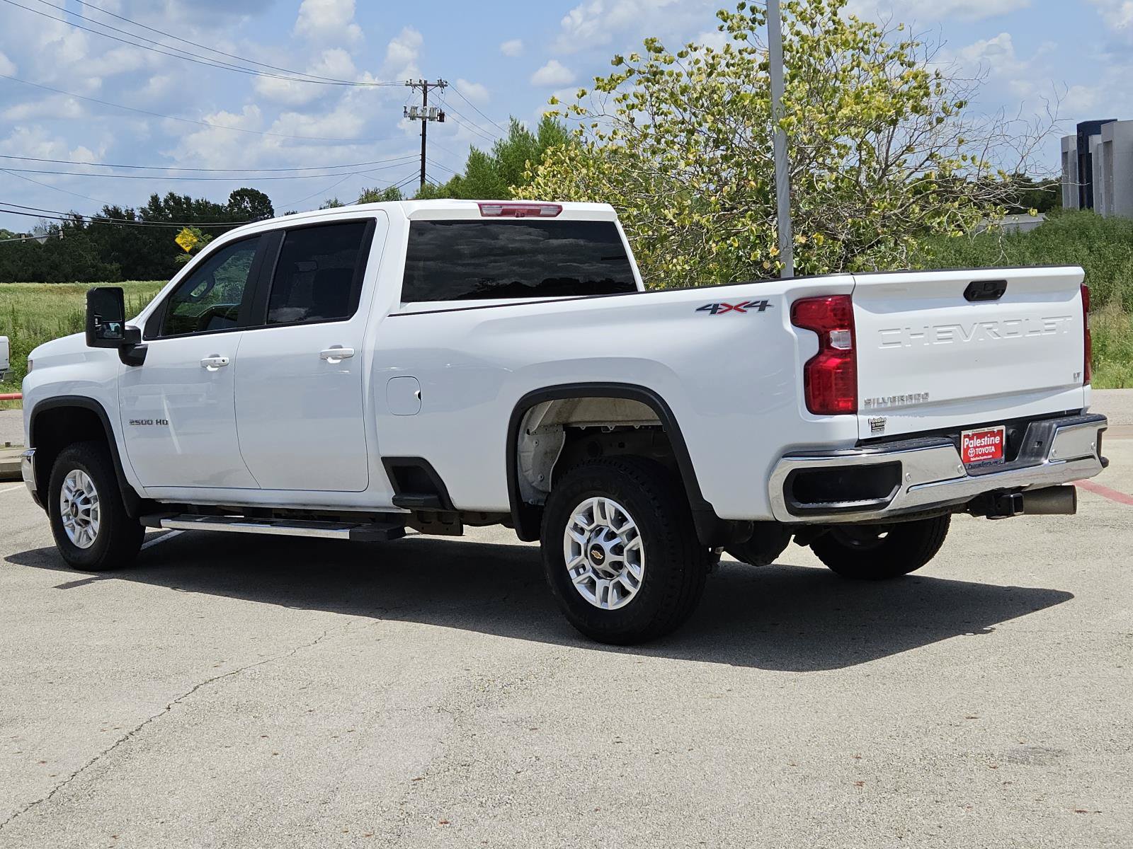 Used 2025 Chevrolet Silverado 2500 LT w/ Safety Package AWD/4WD image 6