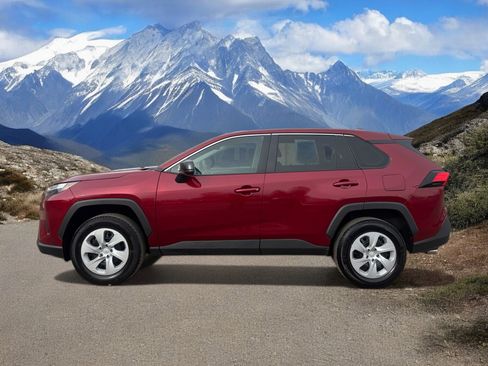 Used 2025 Toyota RAV4 LE image 2