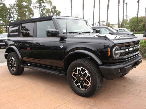 Certified 2022 Ford Bronco Outer Banks AWD/4WD image 6