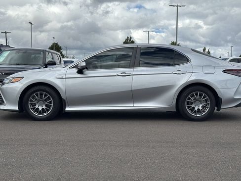 Used 2021 Toyota Camry LE FWD image 7