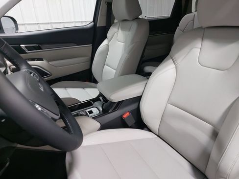New 2025 Kia Telluride S image 17