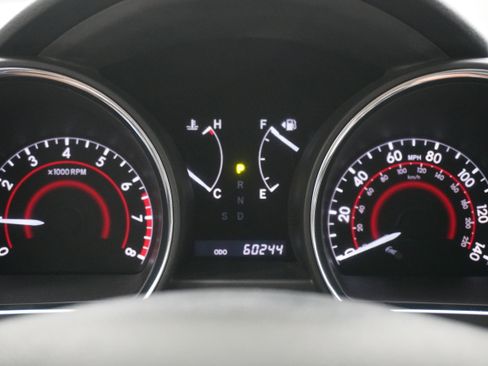 Used 2013 Toyota Highlander SE image 18