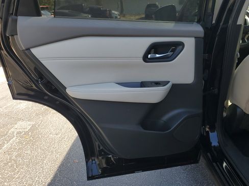 Certified 2023 Nissan Rogue SV w/ SV Premium B Package image 11