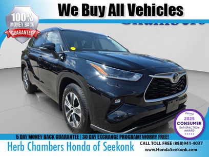 Used 2021 Toyota Highlander XLE