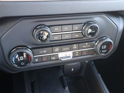 New 2025 Ford Bronco Outer Banks image 21