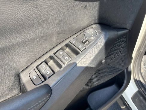 Used 2024 Kia Seltos S AWD/4WD image 16