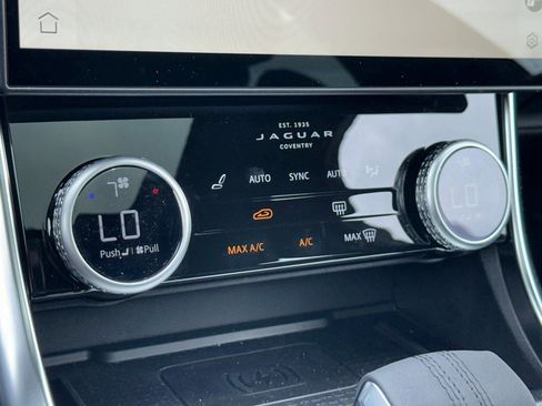 New 2024 Jaguar XF R-Dynamic SE AWD/4WD image 19