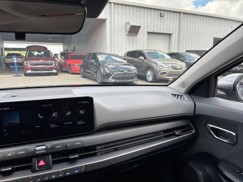 Used 2025 Kia K4 FWD image 34