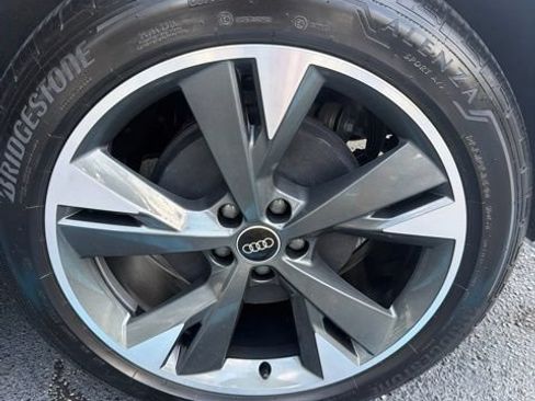 Certified 2023 Audi Q4 e-tron Prestige AWD/4WD image 5