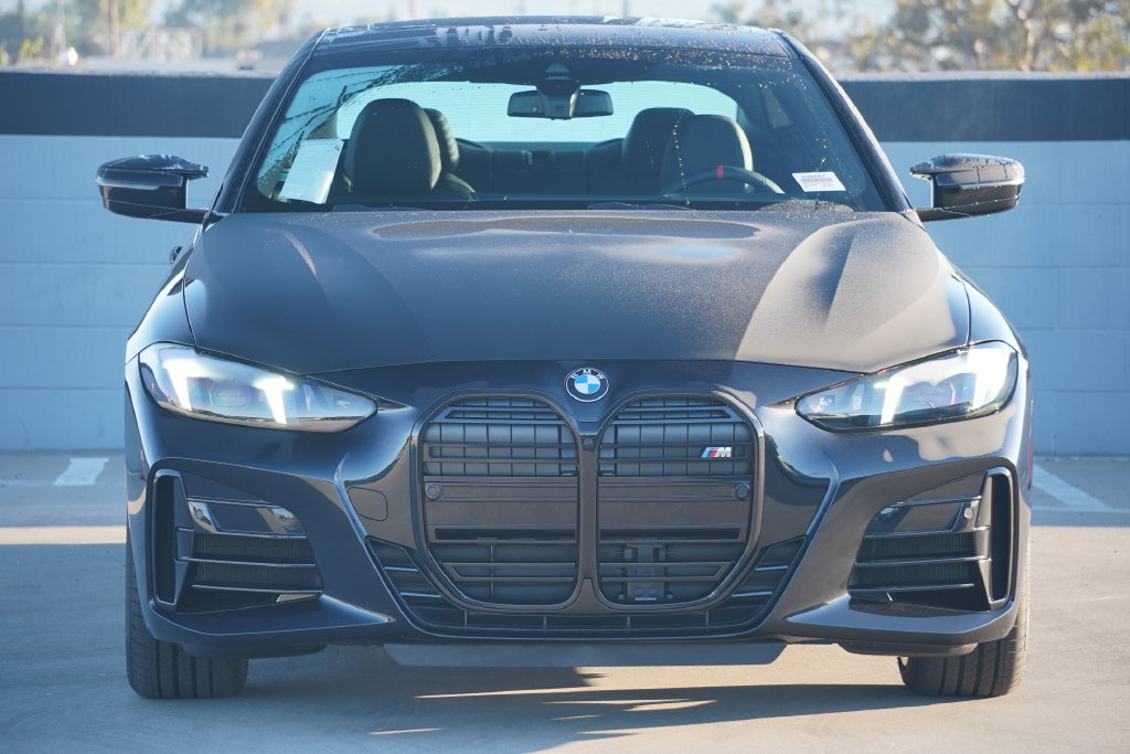 Used 2026 BMW M440i Coupe w/ Premium Package RWD image 2