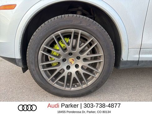 Used 2018 Porsche Cayenne S image 6