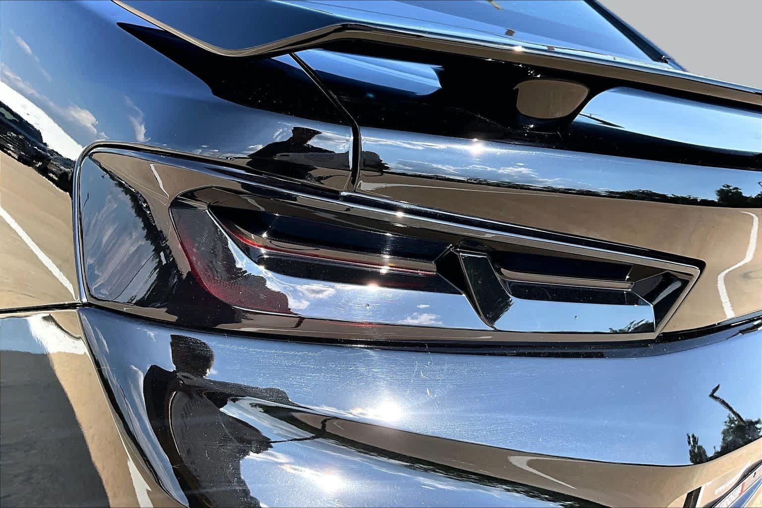 Used 2018 Chevrolet Camaro SS RWD image 29