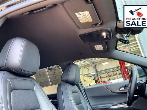 Used 2025 Chevrolet Equinox LT w/ Convenience Package II AWD/4WD image 22