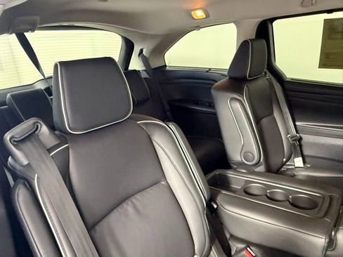 Used 2025 Honda Odyssey Touring image 44