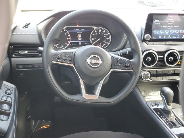 Certified 2025 Nissan Sentra SV FWD image 11