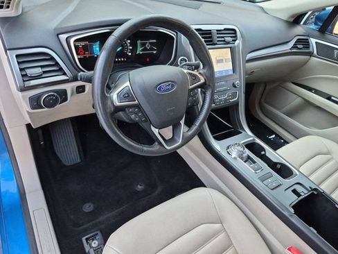 Used 2020 Ford Fusion SEL FWD image 11
