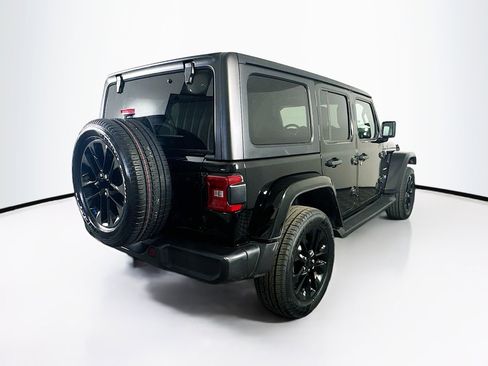 Used 2023 Jeep Wrangler Sahara w/ Cold Weather Group AWD/4WD image 9