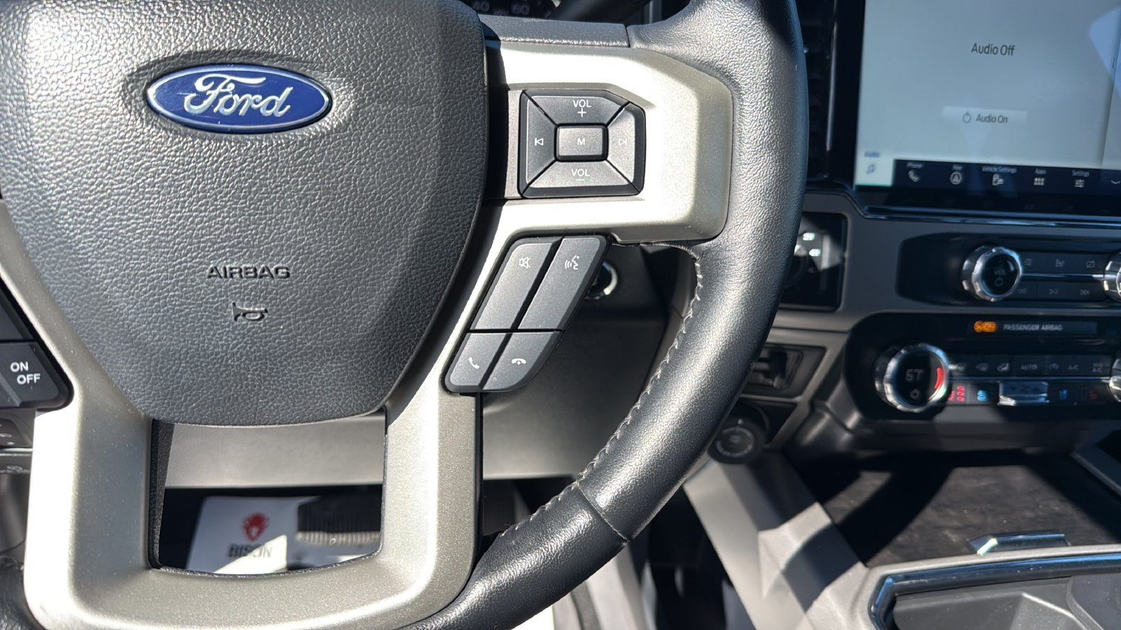 Used 2022 Ford F350 Lariat w/ Lariat Ultimate Package AWD/4WD image 15
