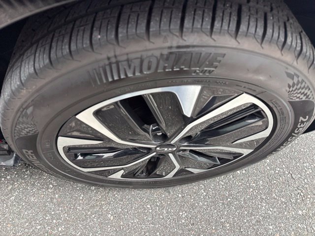 Used 2022 Kia EV6 Wind RWD image 6