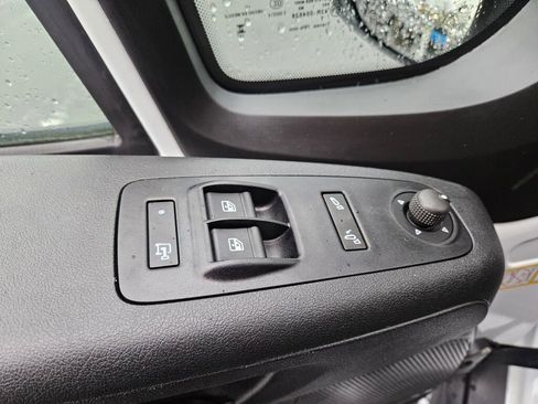 Used 2025 RAM ProMaster 2500 w/ Convenience Group image 17