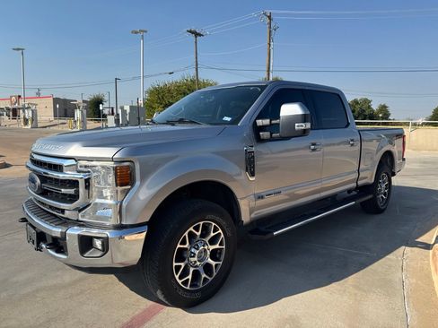 Used 2021 Ford F250 Lariat w/ Lariat Value Package AWD/4WD image 7