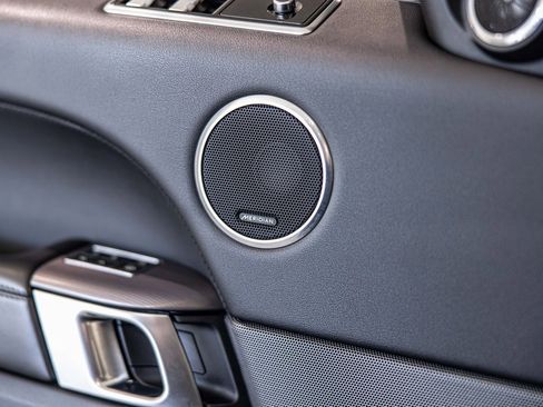 Used 2019 Land Rover Range Rover Sport HSE image 30