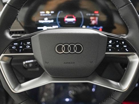 New 2025 Audi Q6 e-tron Premium Plus image 15
