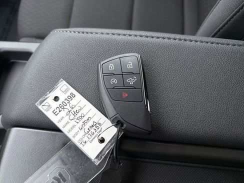 New 2026 Chevrolet Silverado 1500 Custom Trail Boss w/ LPO, Dark Essentials Package image 33