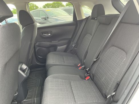 Certified 2026 Honda HR-V LX image 14