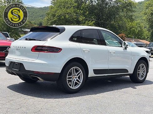 Used 2017 Porsche Macan AWD/4WD image 6