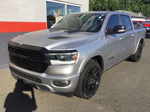 Used 2021 RAM 1500 Laramie AWD/4WD image 3