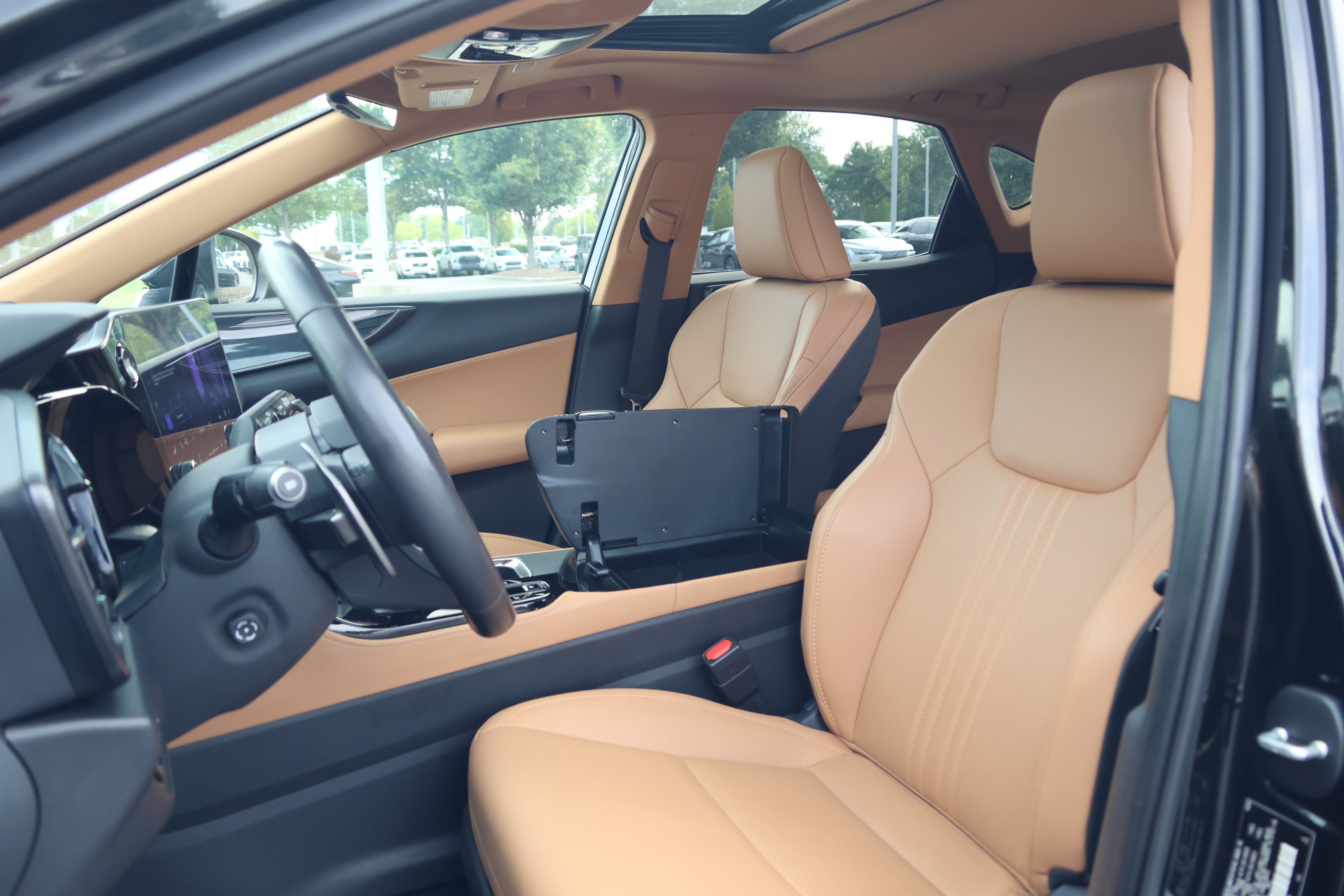 Certified 2025 Lexus NX 350 AWD w/ Accessory Package (2T) image 37