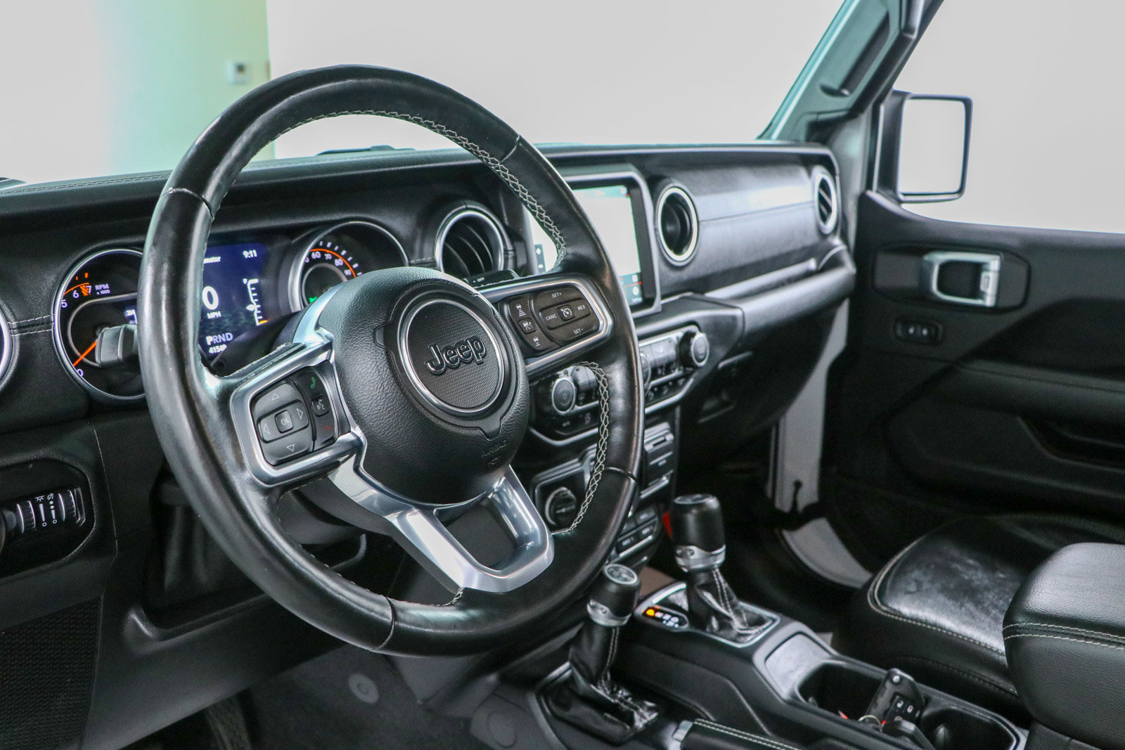 Used 2021 Jeep Wrangler Unlimited Sahara AWD/4WD image 24