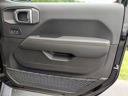 New 2025 Jeep Wrangler Unlimited Rubicon 392 image 35