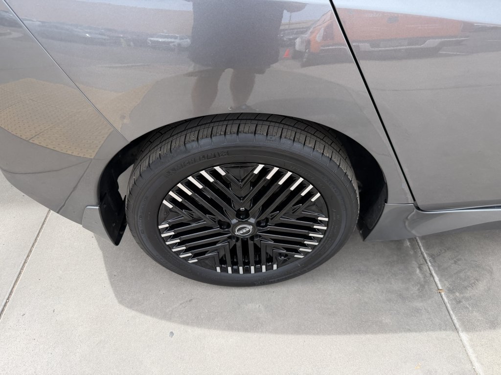 Used 2024 Nissan Leaf SV Plus FWD image 15