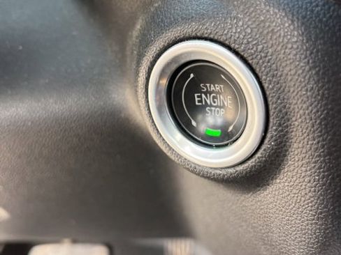 Used 2022 Chevrolet Silverado 3500 High Country image 21