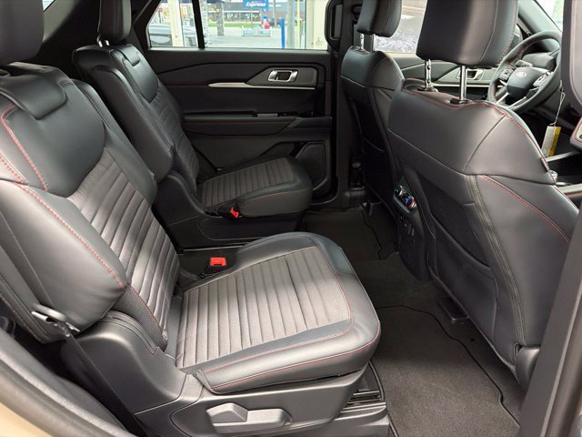 New 2027 Ford Explorer ST-Line AWD/4WD image 11