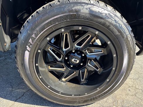 Used 2019 RAM 1500 Express w/ Express Value Package image 9