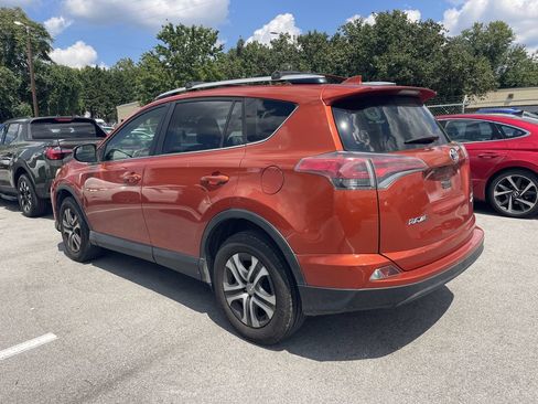 Used 2016 Toyota RAV4 LE AWD/4WD image 5