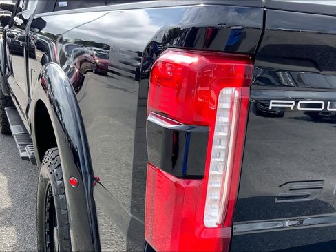 Used 2024 Ford F250 Lariat w/ Lariat Ultimate Package image 28