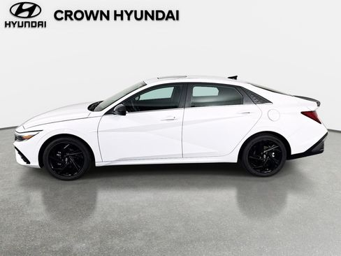 Certified 2026 Hyundai Elantra SEL Sport Premium w/ Cargo Package FWD image 8