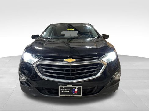 Used 2020 Chevrolet Equinox LT FWD image 2