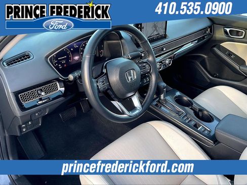 Used 2022 Honda Civic Touring image 13