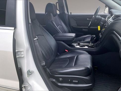 Used 2015 Chevrolet Traverse LTZ FWD image 7
