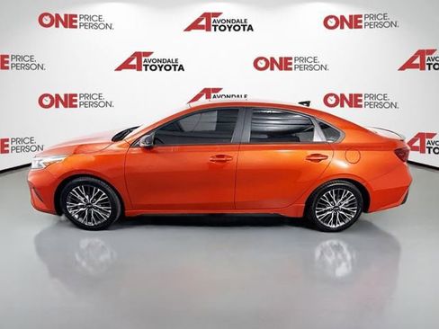 Used 2022 Kia Forte GT-Line w/ GT-Line Premium Package FWD image 4