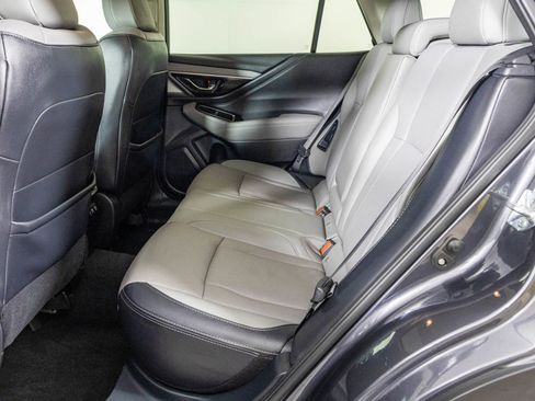 Used 2022 Subaru Outback Limited image 40