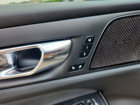 Used 2022 Volvo S60 B5 R-Design w/ Advanced Package image 12